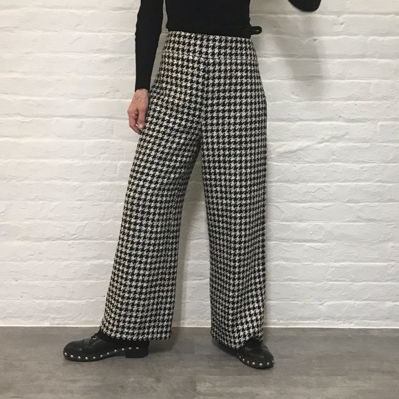 Zara Pants - PRIVATELY SOLD!!! Zara black and white houndstooth pants